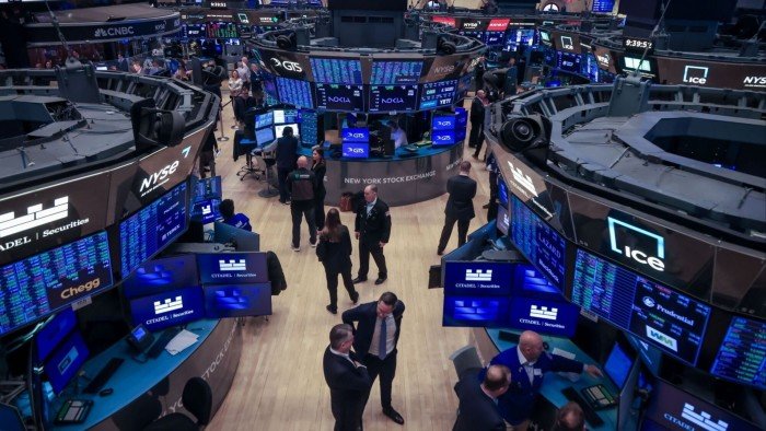 ‘Stock vigilantes’ are more myth than reality